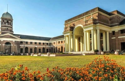 Taxi Service in Dehradun